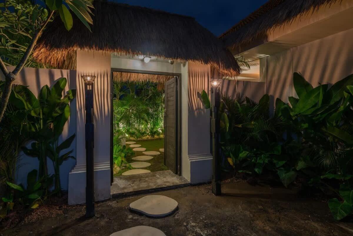 The Jungle - Luxurious & Tropical Concept - 3Br - Central Canggu Esterno foto