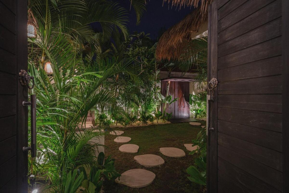 The Jungle - Luxurious & Tropical Concept - 3Br - Central Canggu Esterno foto